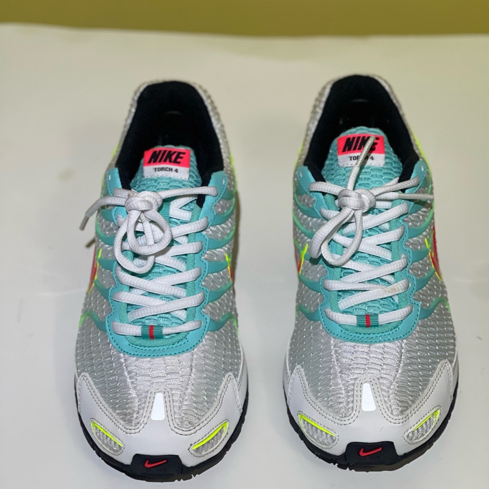 Nike Torch 4 running shoes - Picture 2 of 16